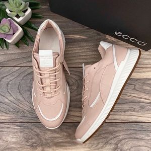 NIB ECCO ST.1 W Urban Sneaker EU 40 US 9-9.5
